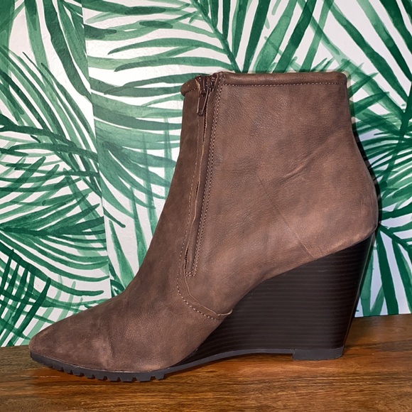 H By Halston Soft Brown Leather Wedge Ankle Boots Women’s 12 M - Picture 6 of 11